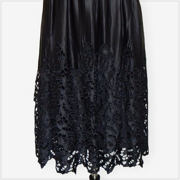 BCBGMaxAzria Black Silk Empire Cutwork Lace Embroidered Slip Boho Dress NWOT XS - Picture 3 of 6